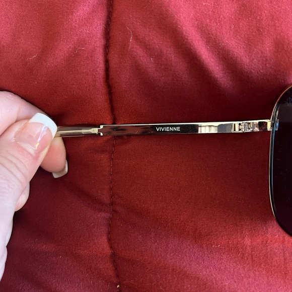 Quay “Vivenne” sunglasses - Picture 3 of 3